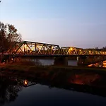 Centre Bridge Inn